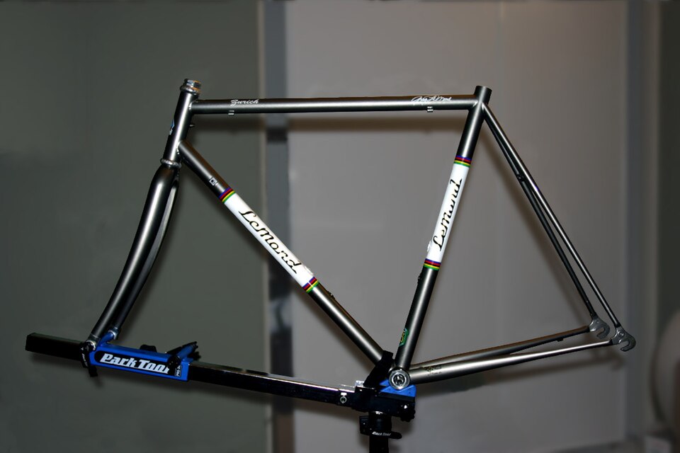 Illustration: Rahmengröße und Passform: Formel, Messung und Probefahren für Anfänger