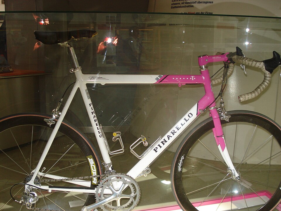 Illustration: Rennrad Technik: Komponenten und neue Bike-Konzepte