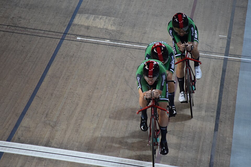 Illustration: Wettkampfparameter und Disziplinen: Bahnlänge und Omnium