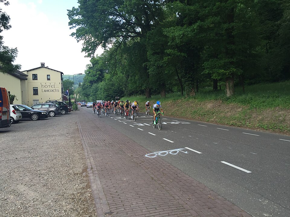 Illustration: Wie strukturierst du dein Rennrad-Training für Bergfahrten 2026?