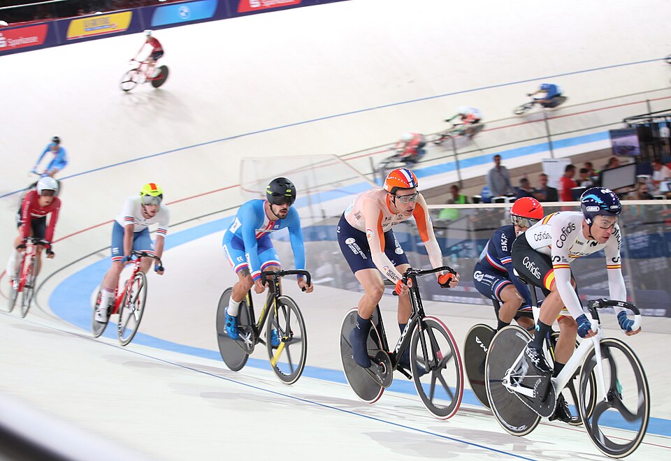 Illustration: Wie unterscheiden sich Madison-Rennen taktisch von anderen Bahnradsport-Disziplinen?