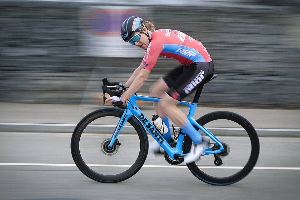 Illustration: Zukunftstrends: 13-fach, kabellos und WorldTour-Dominanz